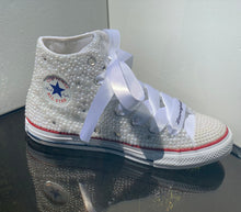 Load image into Gallery viewer, Custom Pearl Shoe