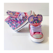 Load image into Gallery viewer, Bling/Pearl Mix Shoes