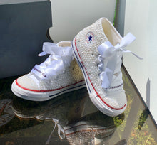 Load image into Gallery viewer, Custom Pearl Shoe