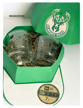 Load image into Gallery viewer, Hat Box Glass Set